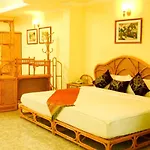 Evergreen Hotel