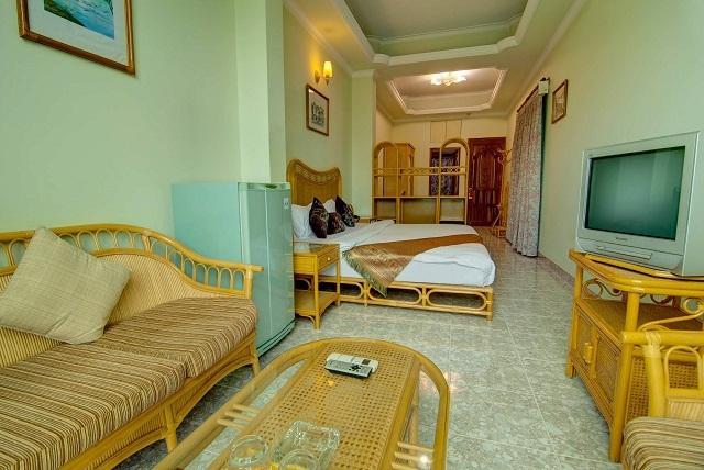 Evergreen Hotel 2*