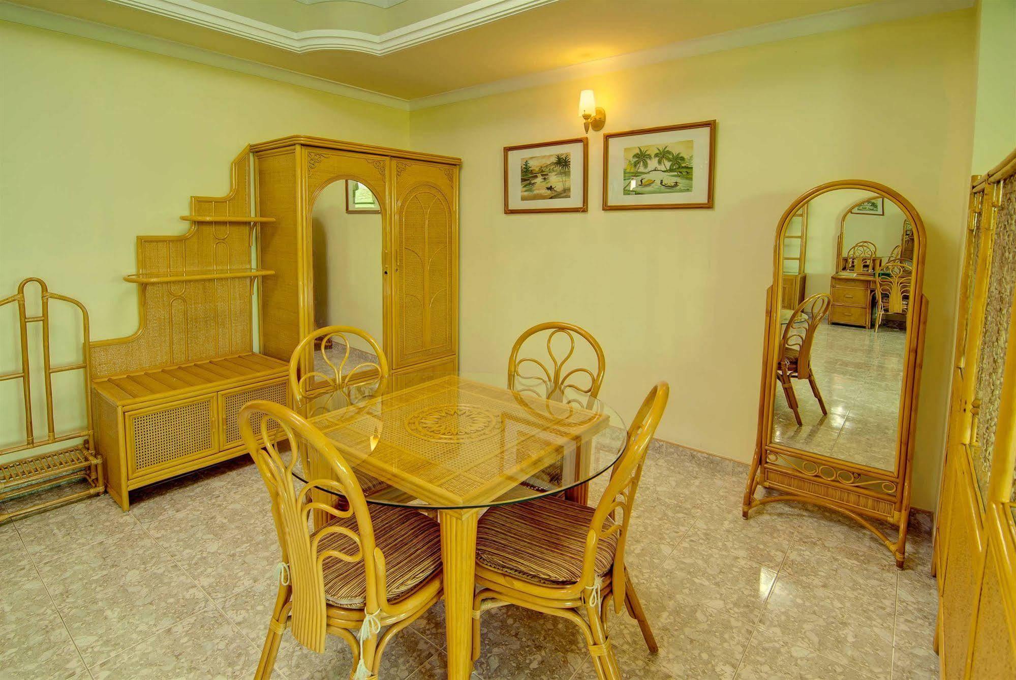 Hotel Evergreen 2*